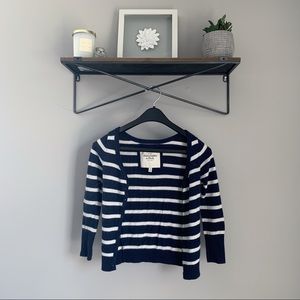 SOLD | 🍁BOGO 50%🍁 A&F Striped 3/4 Sleeve Cardigan